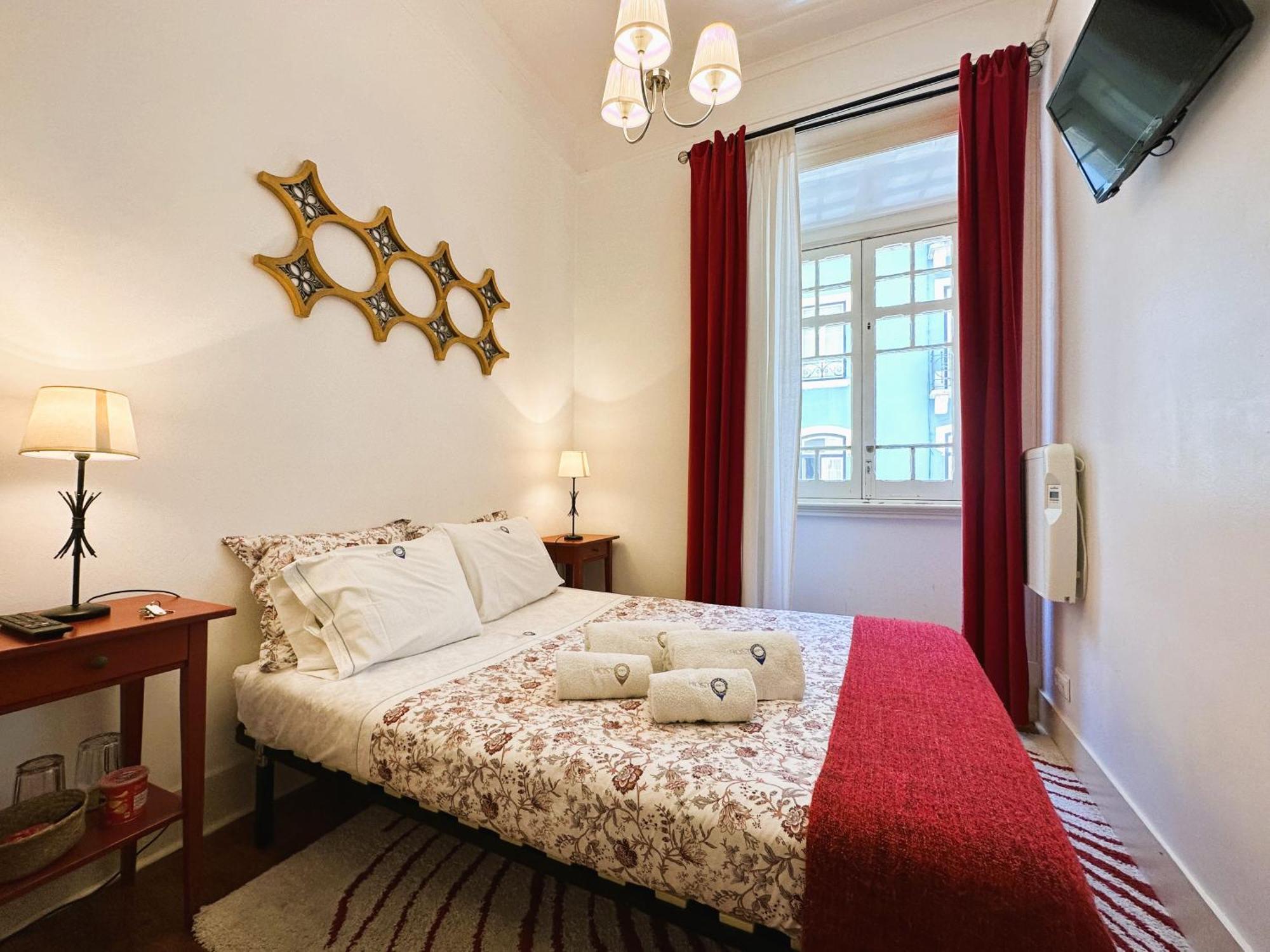 Estrela Charming Rooms By Host-Point Lisbon Exterior photo